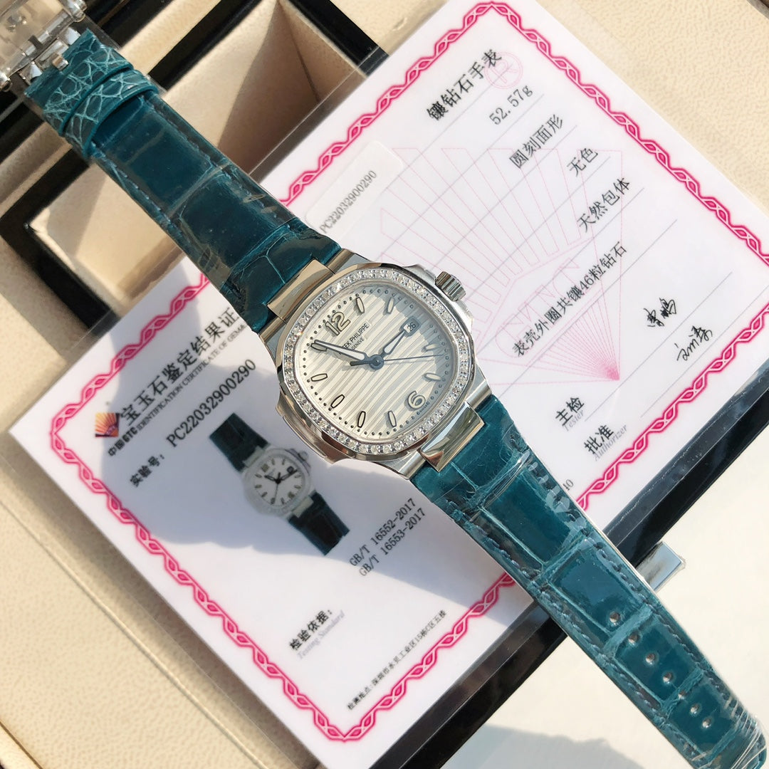 Reloj de pulsera de 36 mm con bisel de diamantes plateado