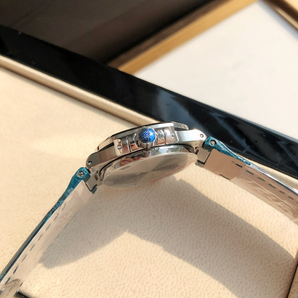 Reloj de pulsera de 36 mm con bisel de diamantes plateado