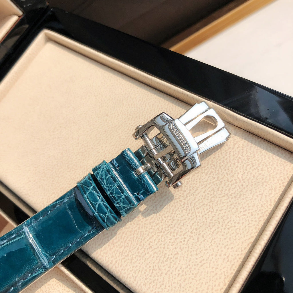 Reloj de pulsera de 36 mm con bisel de diamantes plateado