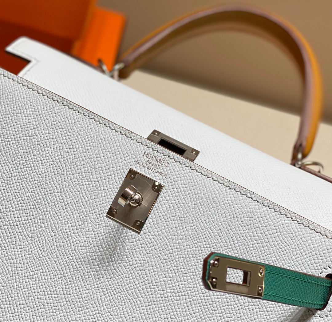 28 Tricolor Leather Bag
