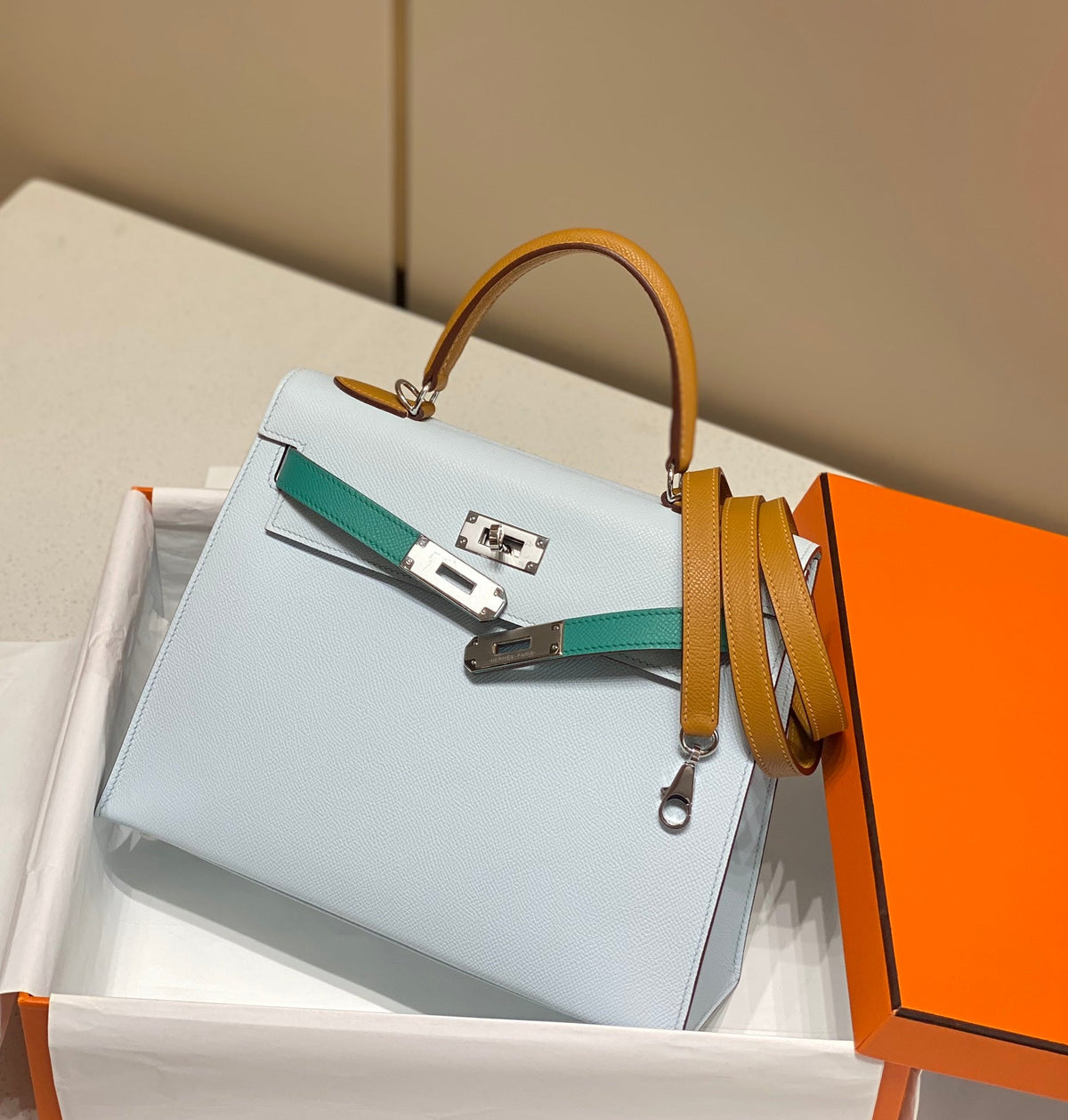 28 Tricolor Leather Bag