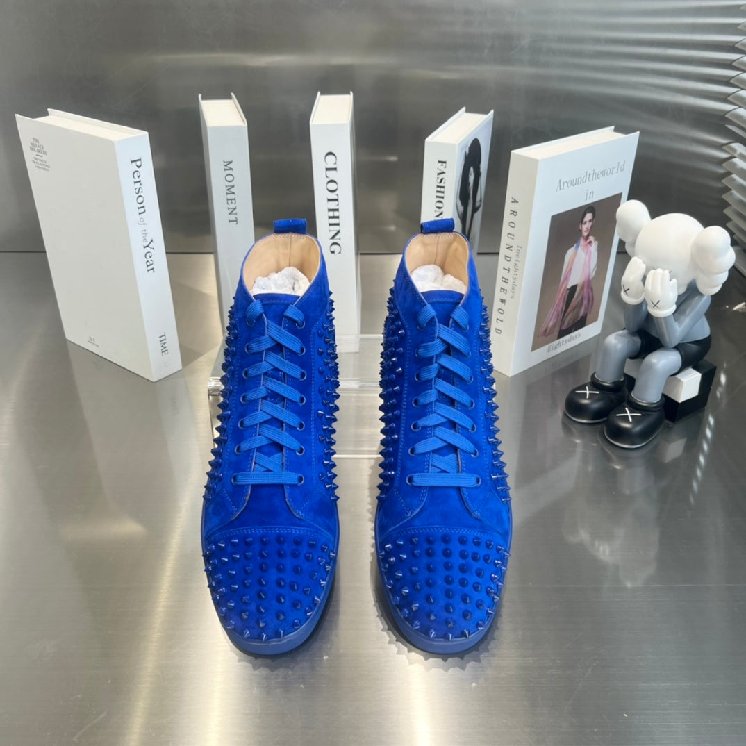 Zapatillas deportivas de lujo azules de caña alta con tachuelas