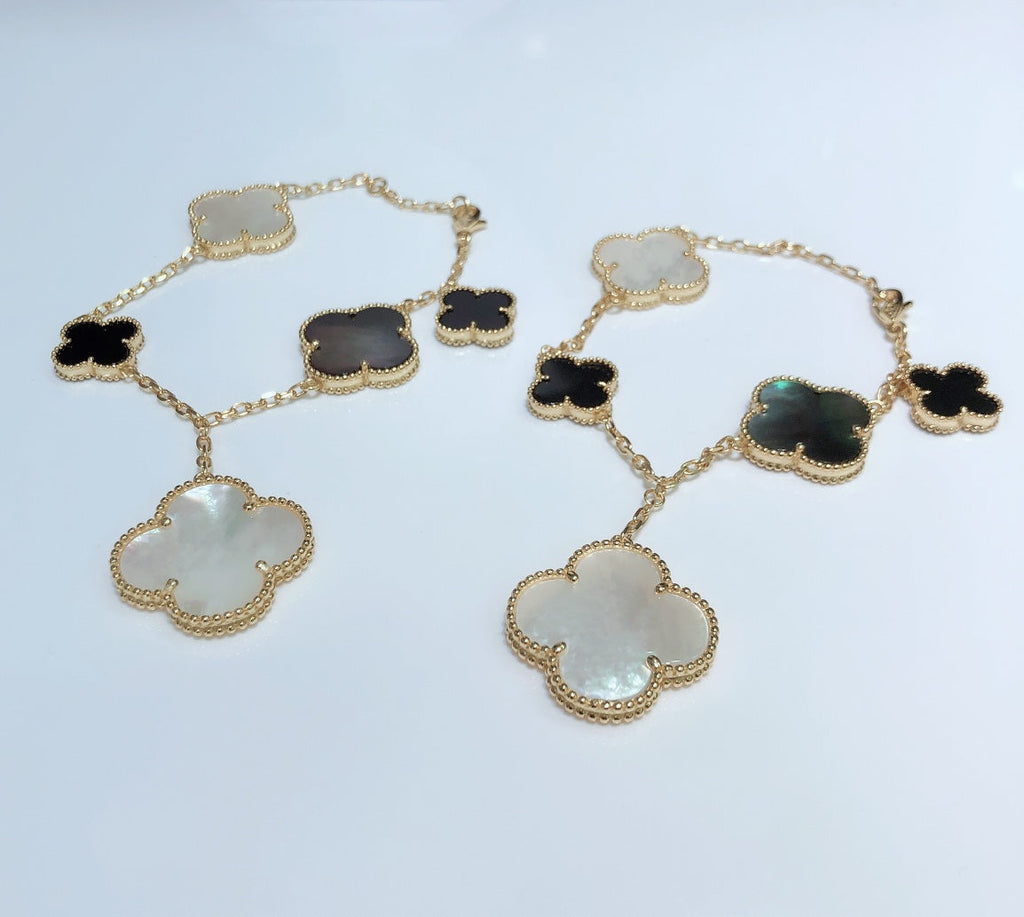 Pulsera de trébol de cuatro hojas