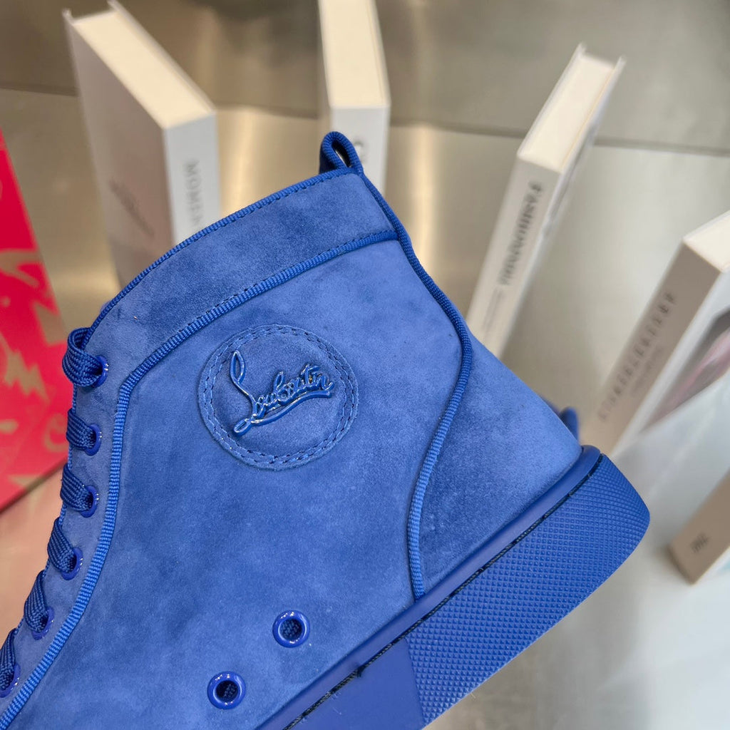 Zapatillas altas con tachuelas