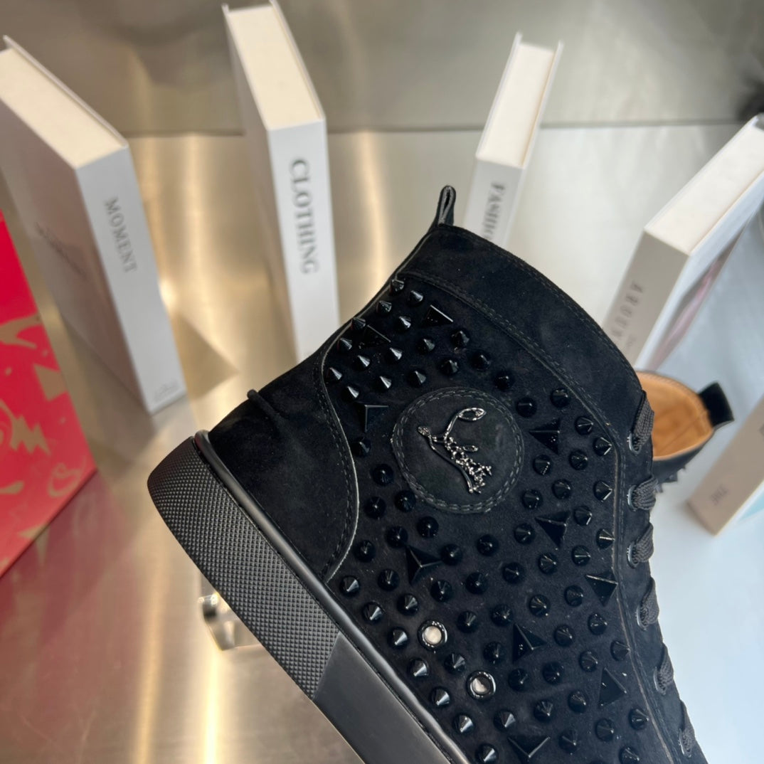 Zapatillas altas negras Sheep King con tachuelas