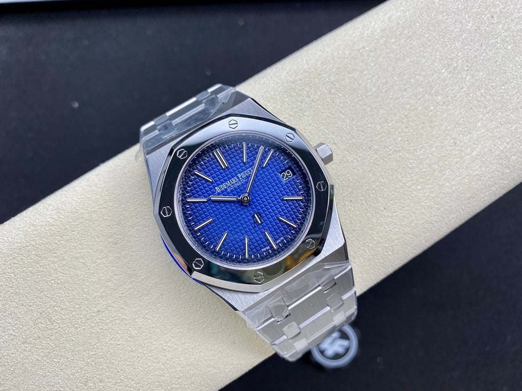 Reloj automático de 39 mm con esfera azul ahumada