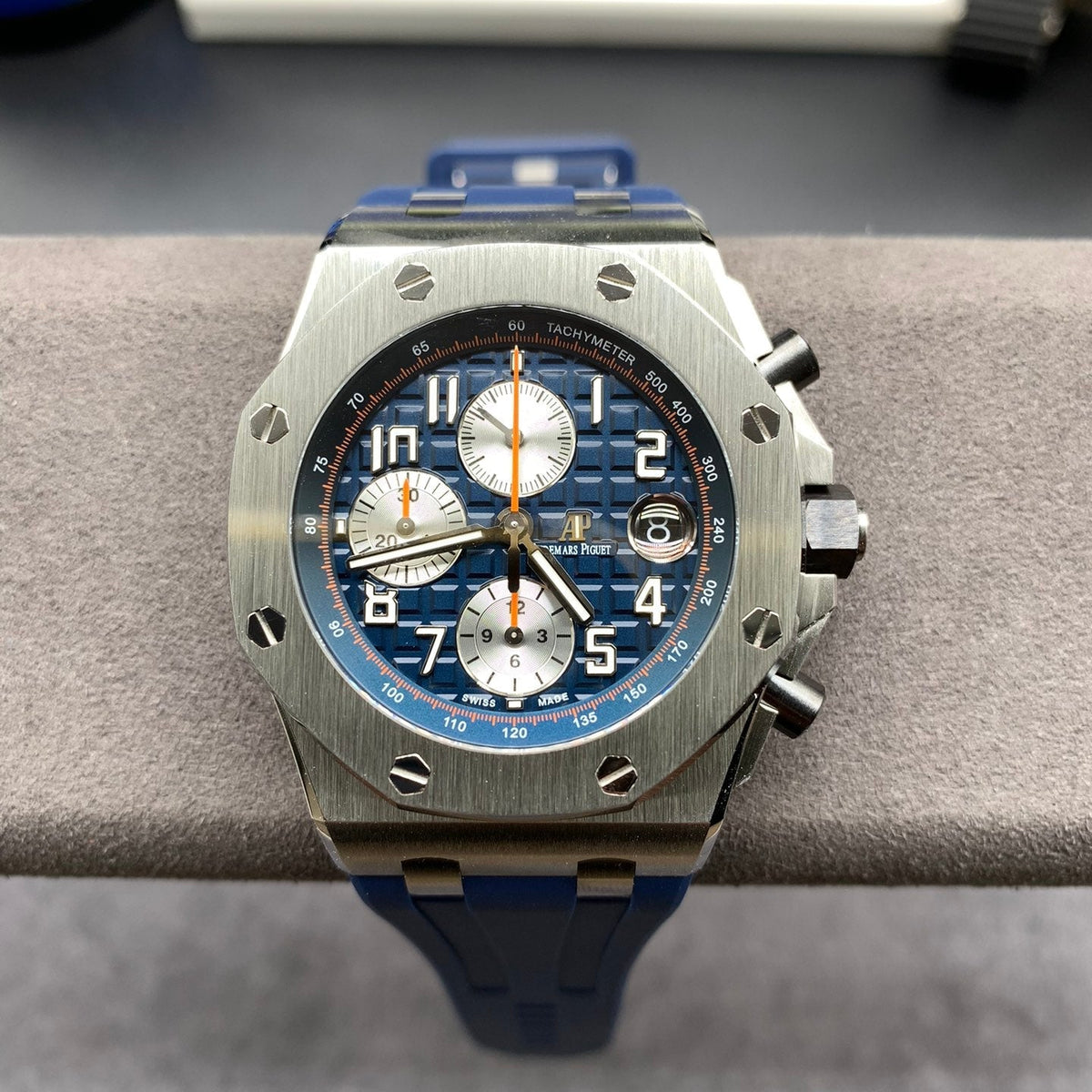 Reloj deportivo cronógrafo azul de 44 mm