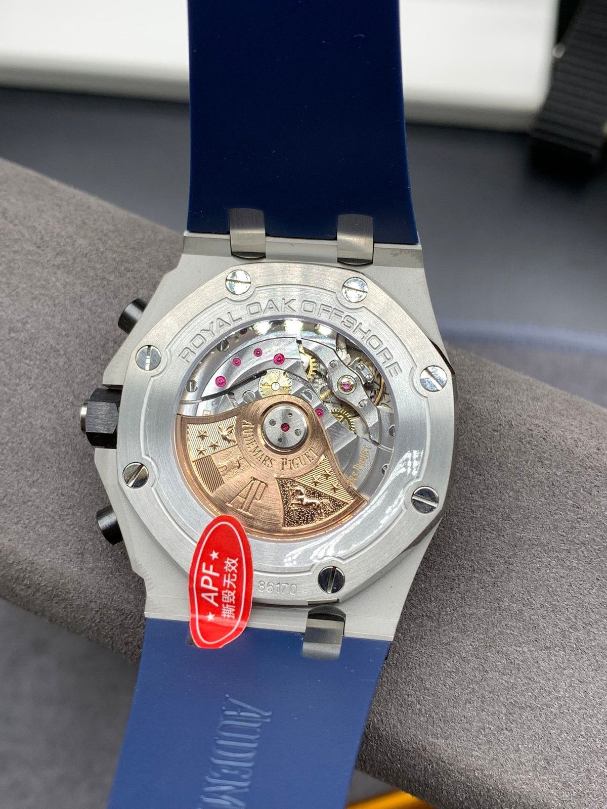Reloj deportivo cronógrafo azul de 44 mm