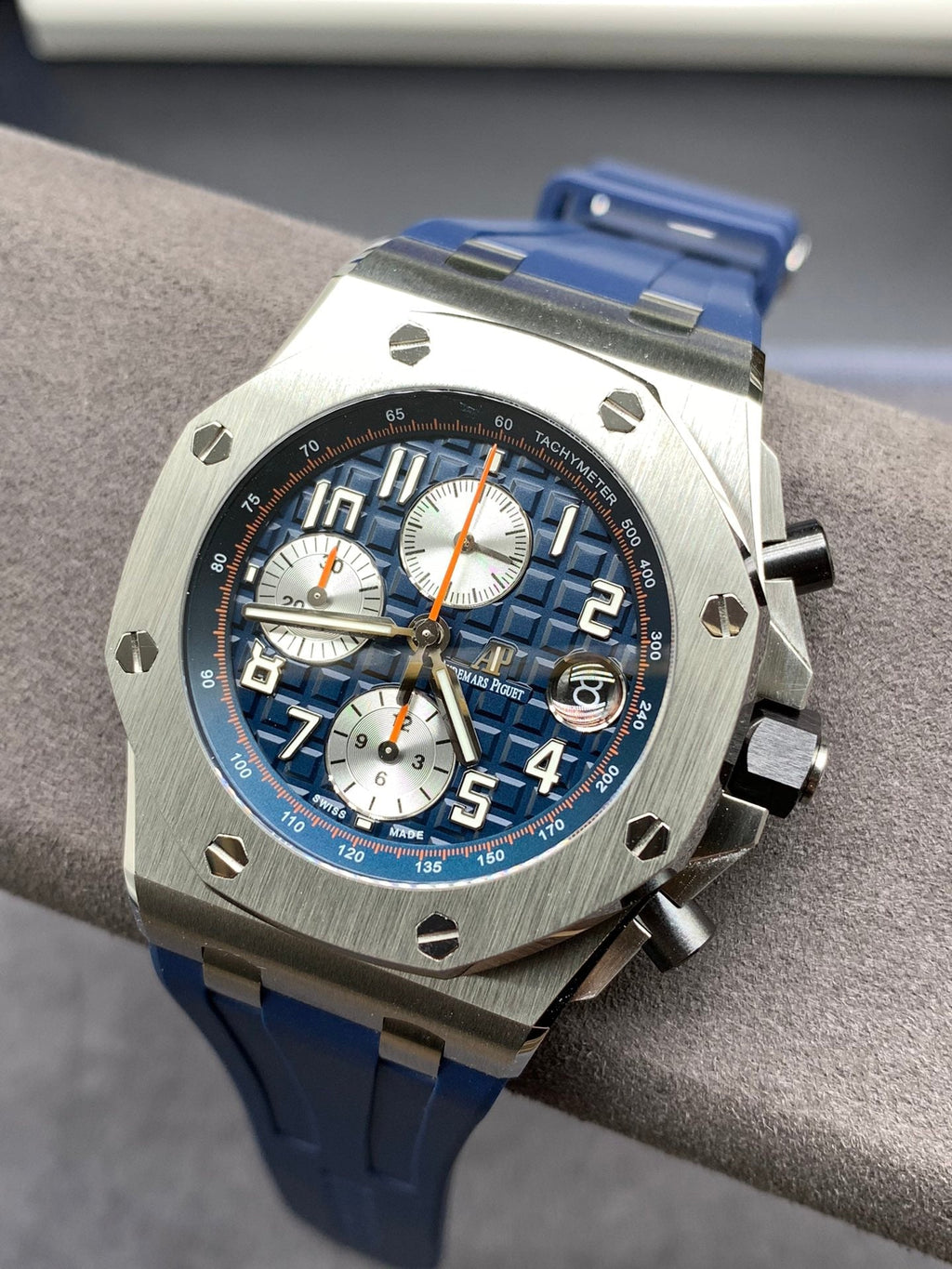 Reloj deportivo cronógrafo azul de 44 mm