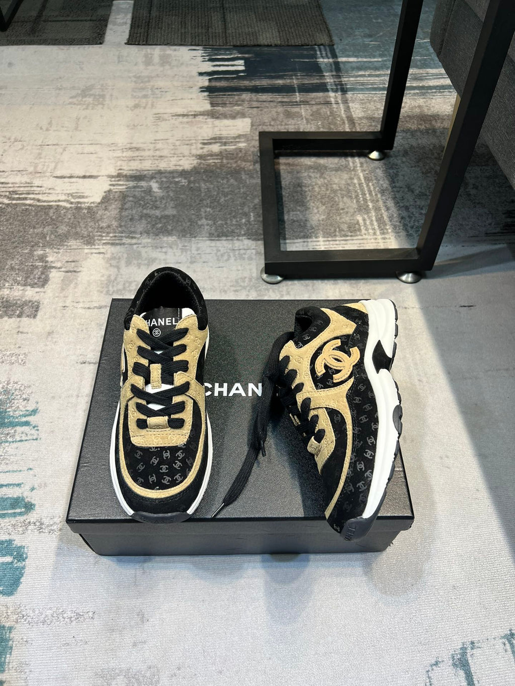 Zapatillas de ante y malla de primera calidad