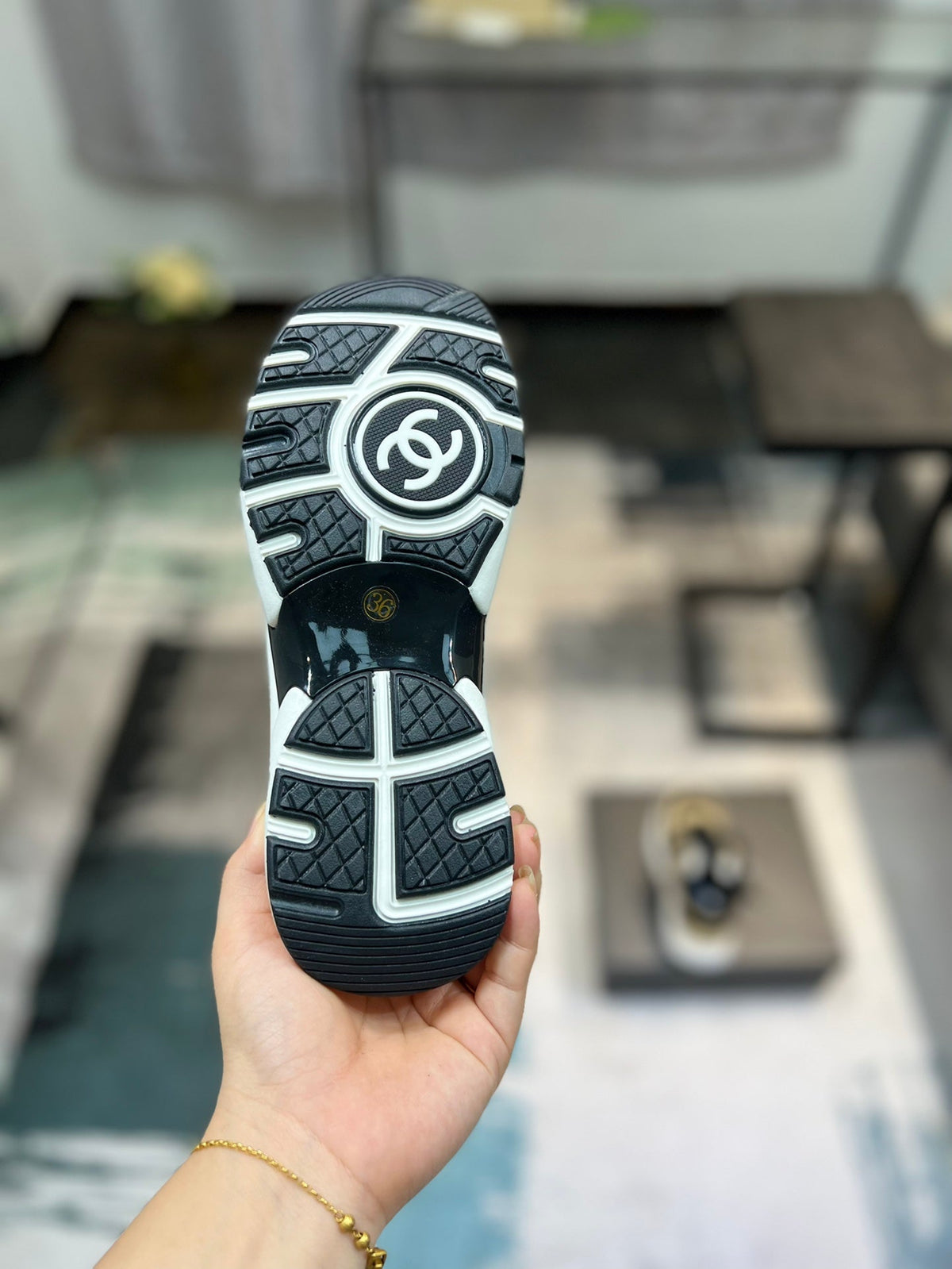 Zapatillas de ante y malla de primera calidad