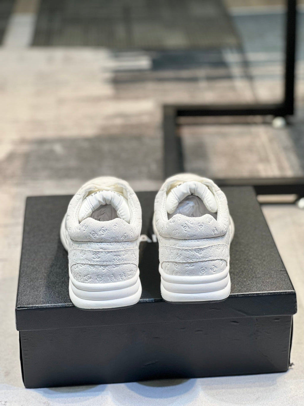 Zapatillas de ante y malla de primera calidad