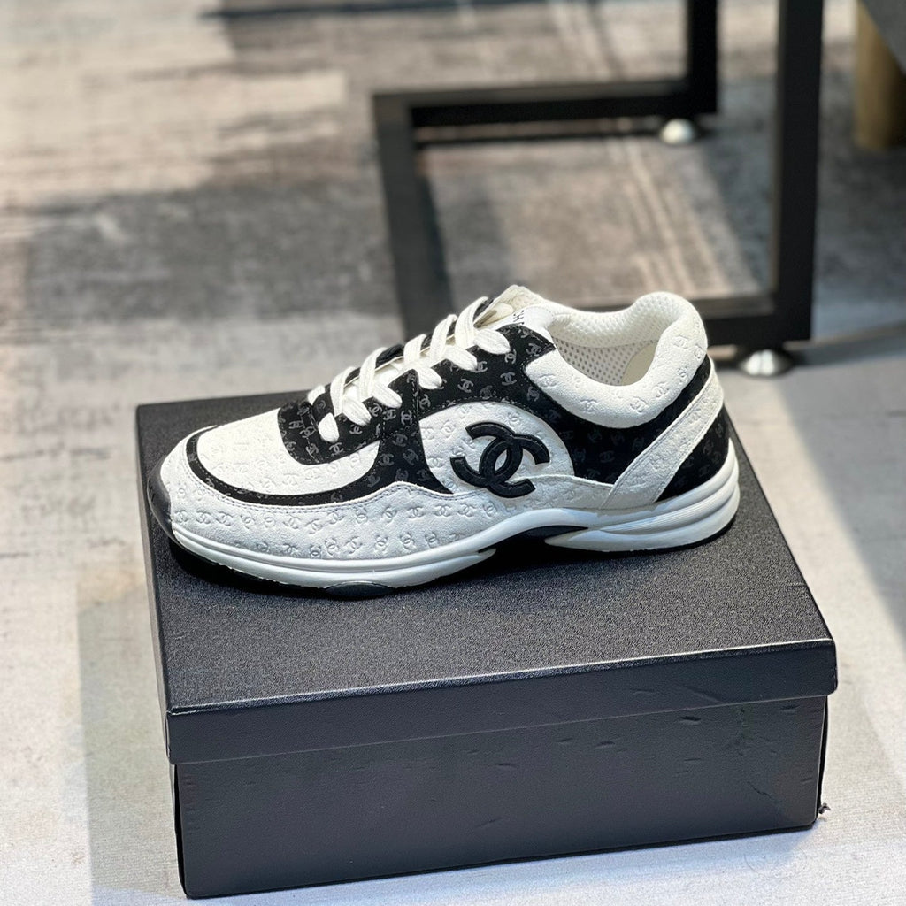 Zapatillas de ante y malla de primera calidad