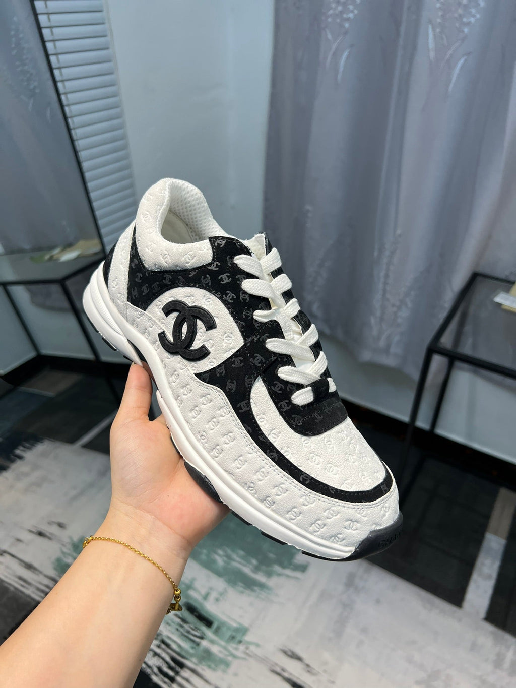 Zapatillas de ante y malla de primera calidad