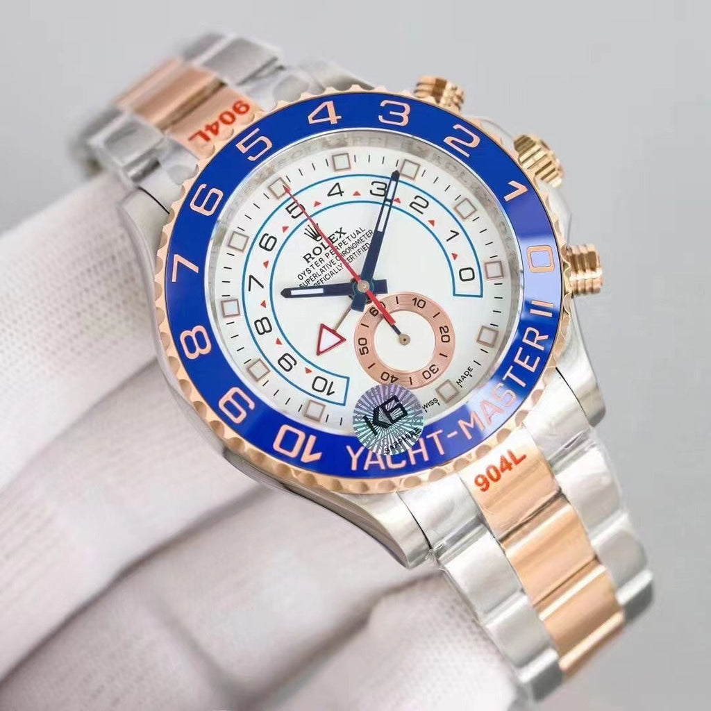 Reloj automático con bisel de cerámica azul de 44 mm