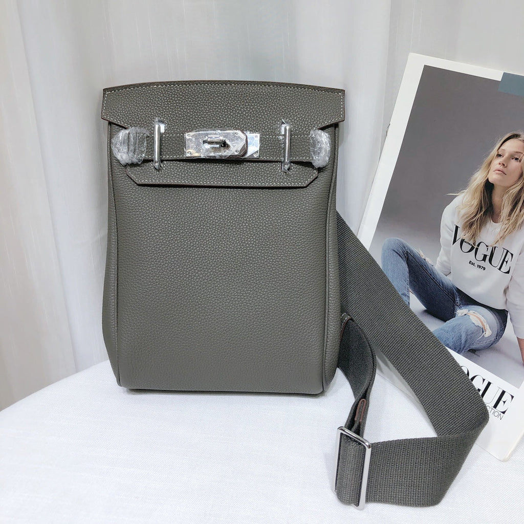 Bolsa de pecho de cuero Togo