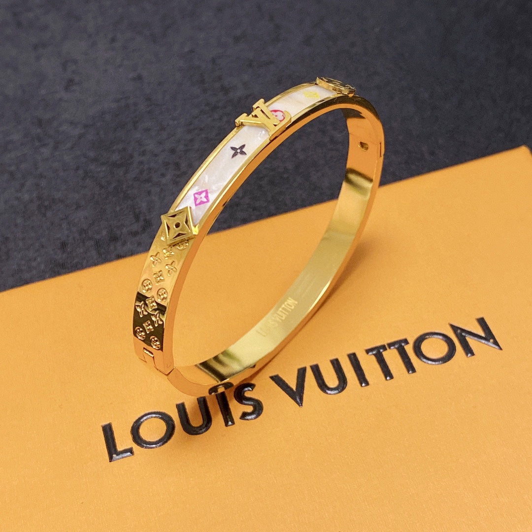 Pulsera chapada en oro