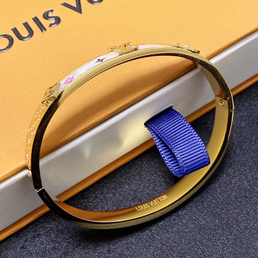 Pulsera chapada en oro