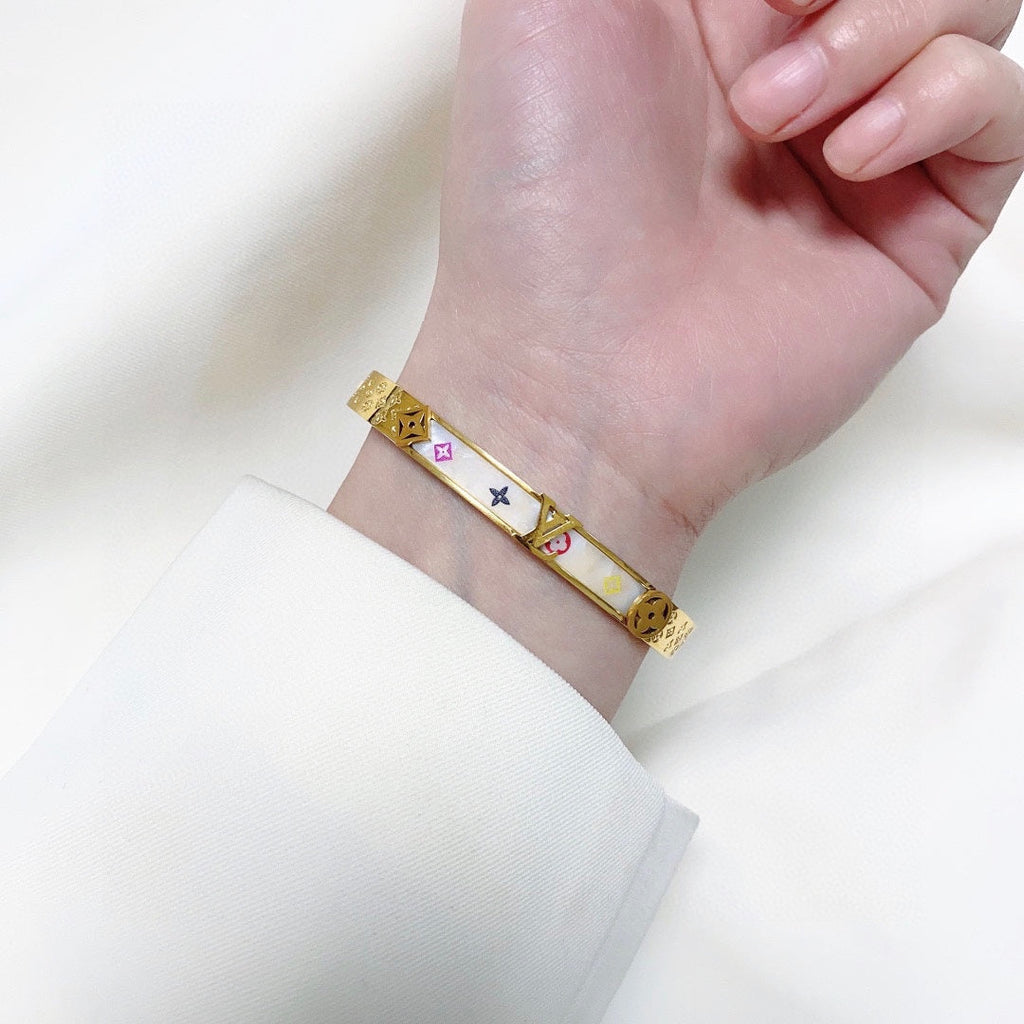 Pulsera chapada en oro