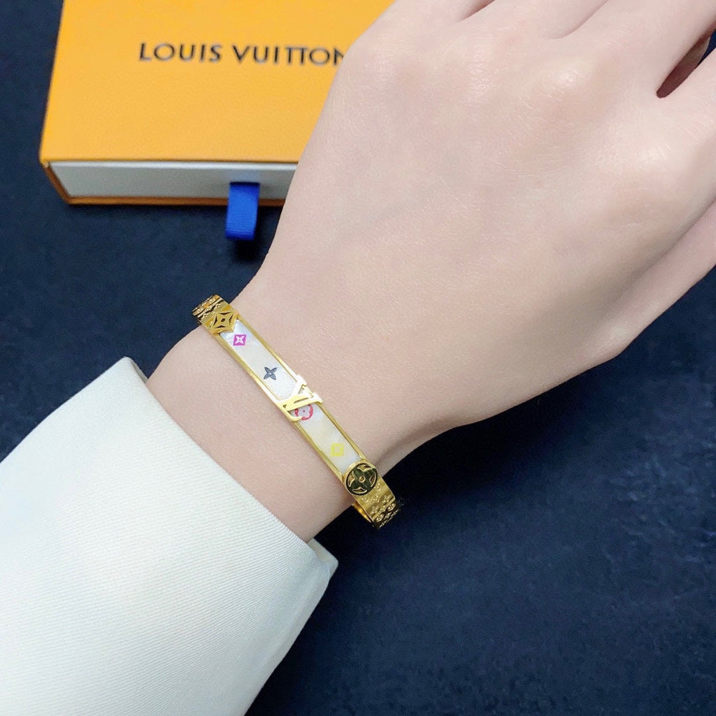 Pulsera chapada en oro