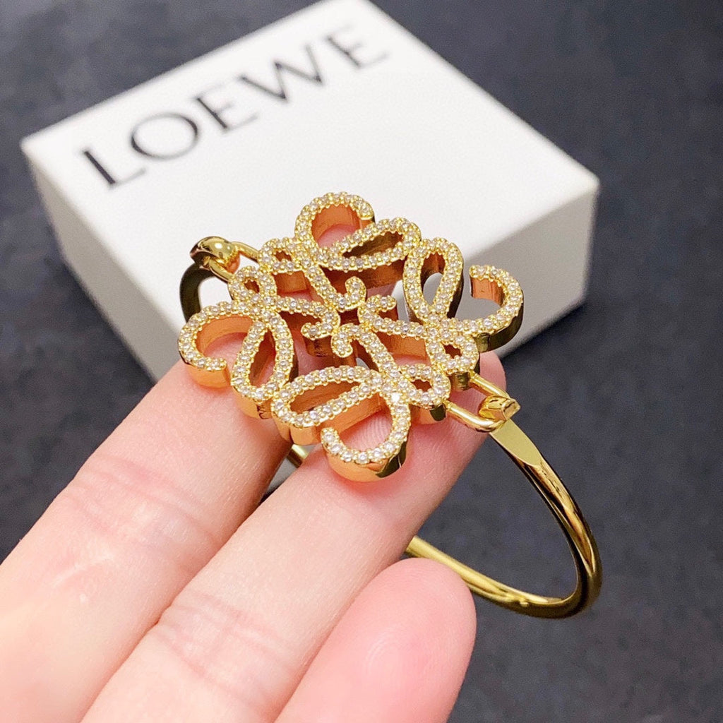 Pulsera con colgante LW
