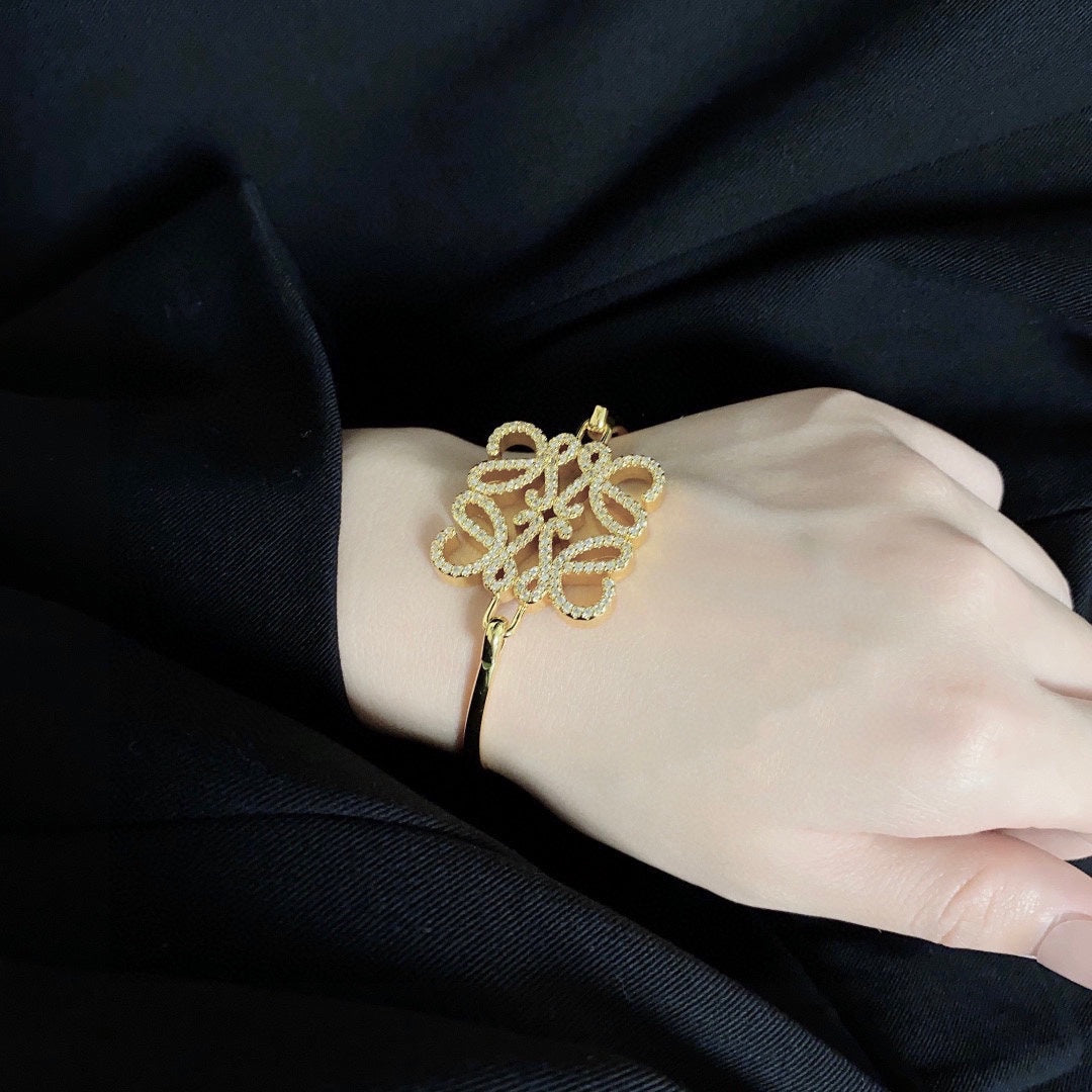 Pulsera con colgante LW