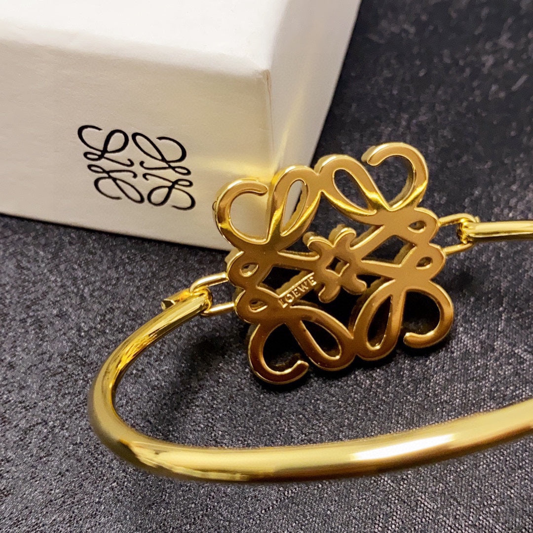 Pulsera con colgante LW