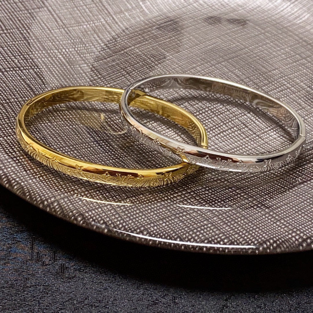 Pulsera chapada en oro