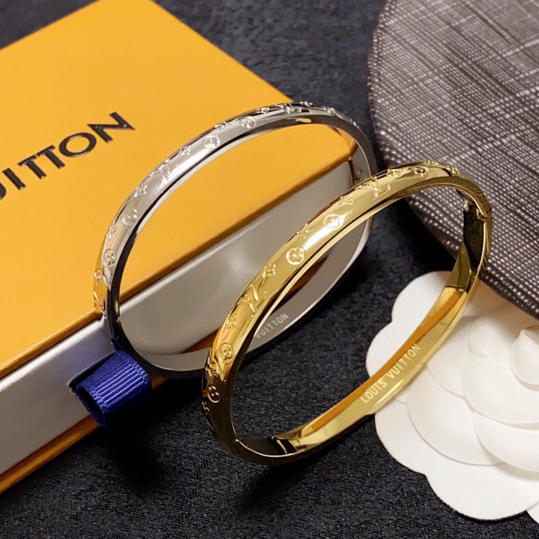 Pulsera chapada en oro
