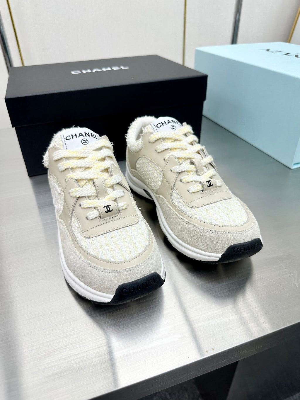Zapatillas de terciopelo bordado de lujo