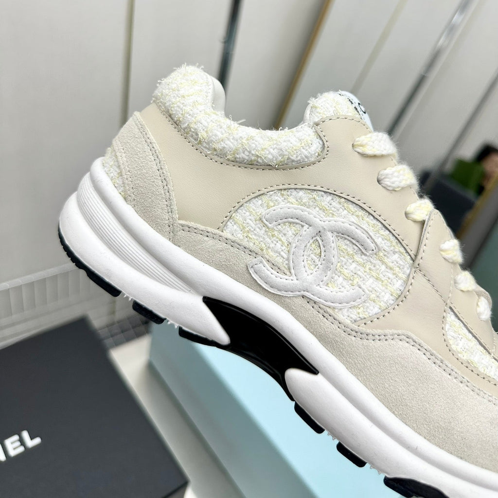 Zapatillas de terciopelo bordado de lujo
