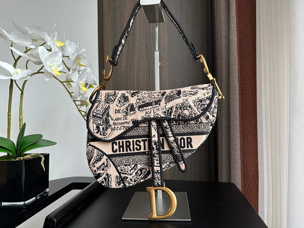 Bolso bandolera de mezclilla negra bordada con flecos – 25,5 cm