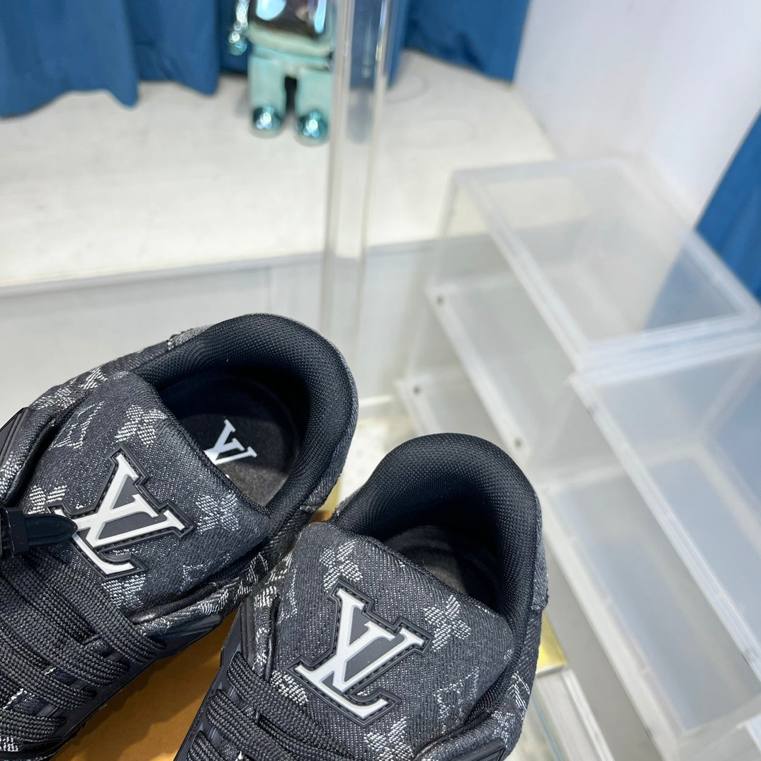 High-End Luxury Leather Sneakers