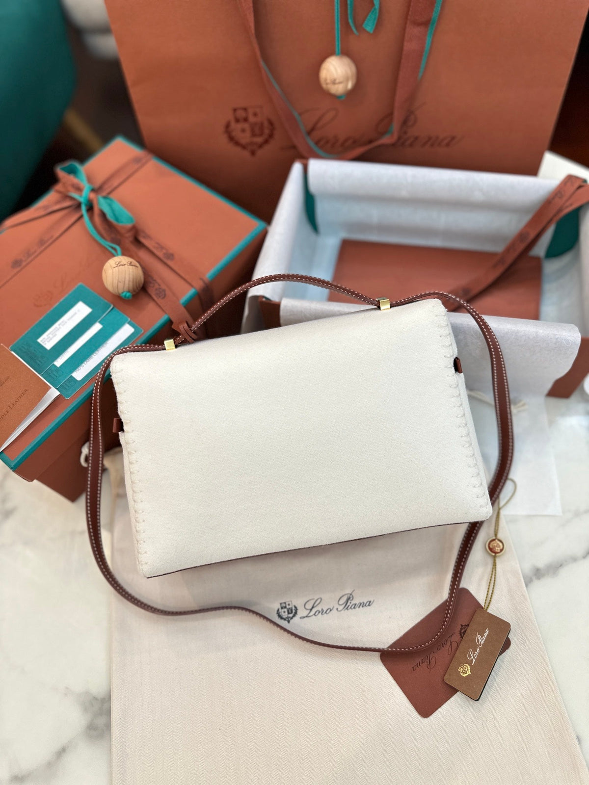 Bolso de piel Loro 27