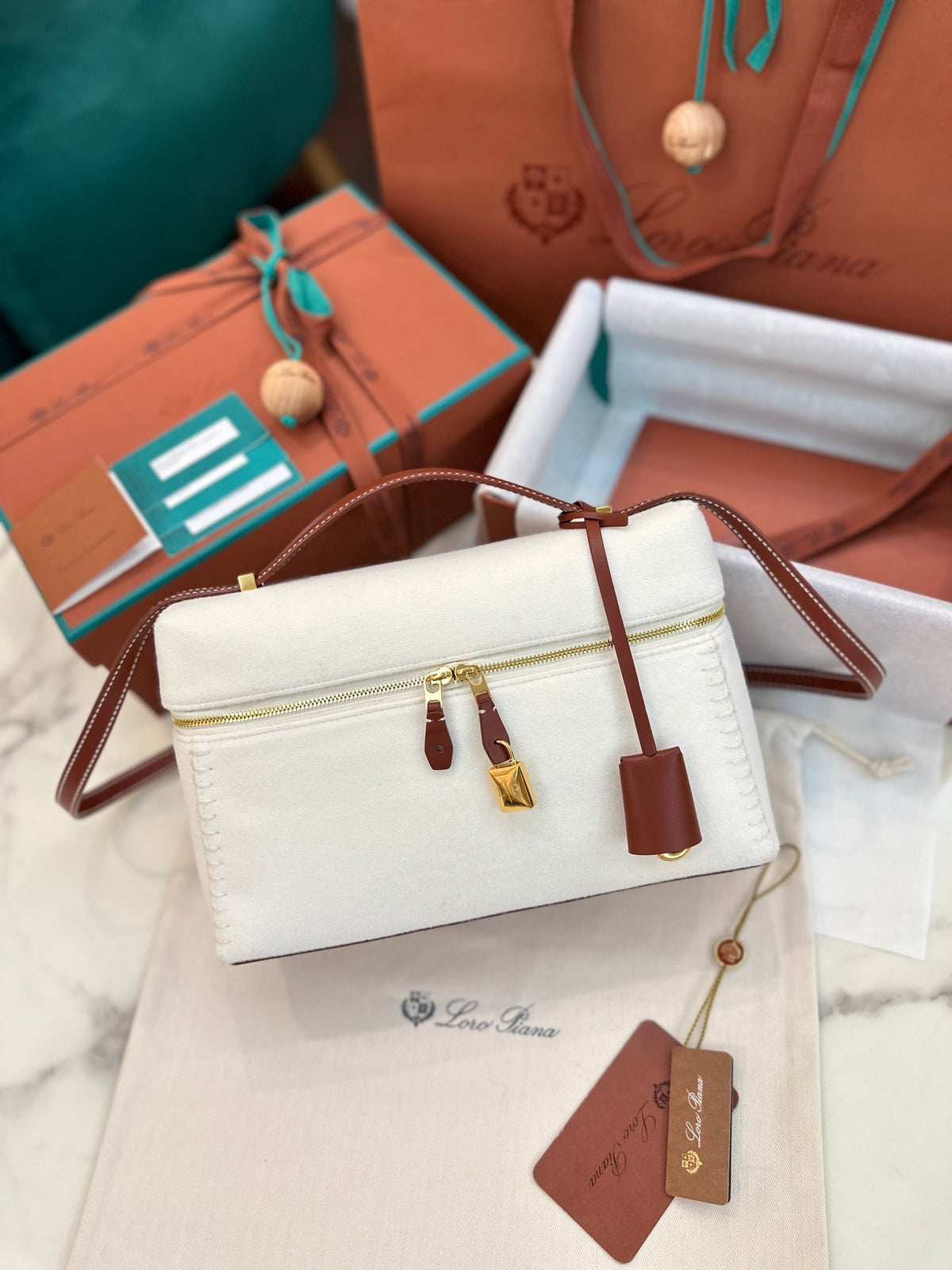 Bolso de piel Loro 27