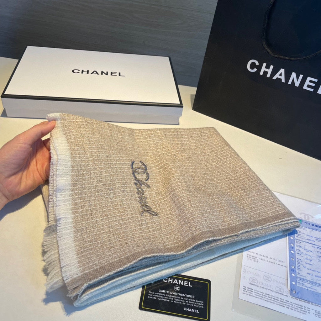 Bufanda de cachemir en tonos beige
