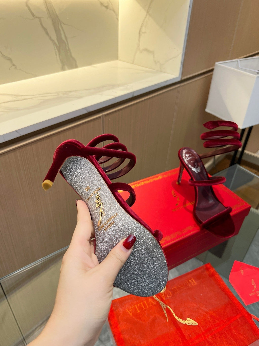 Sandalias de cristal con forma de serpiente de terciopelo