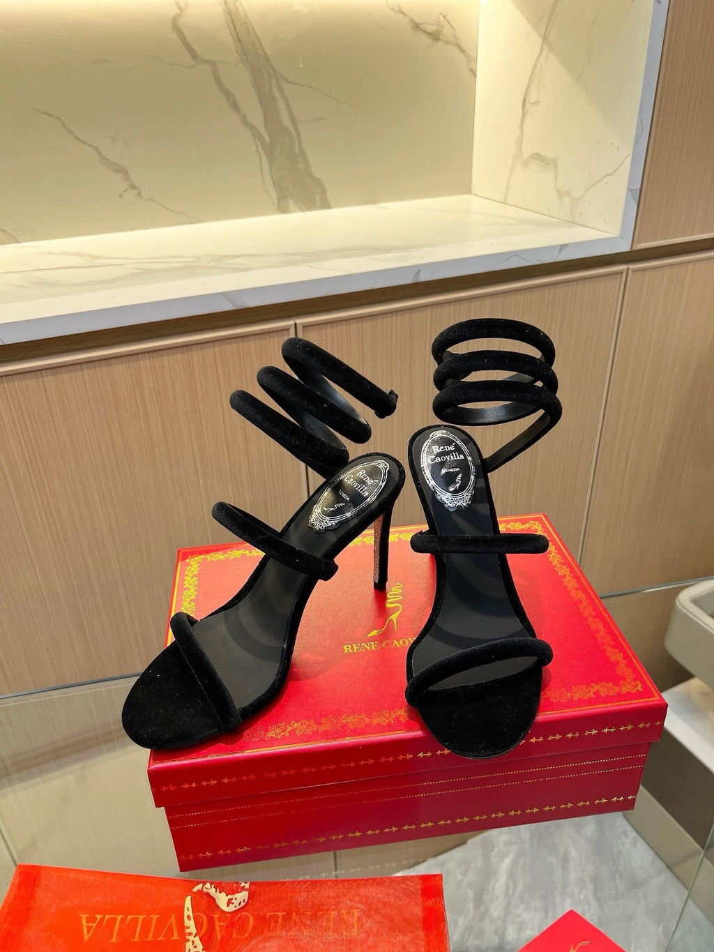 Sandalias de cristal con forma de serpiente de terciopelo