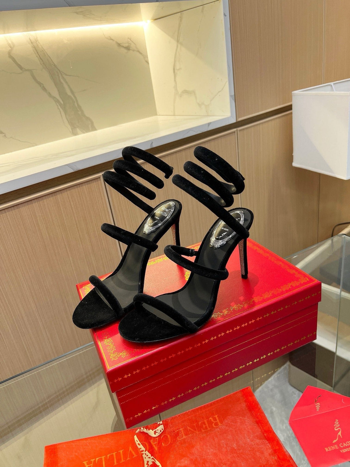 Sandalias de cristal con forma de serpiente de terciopelo