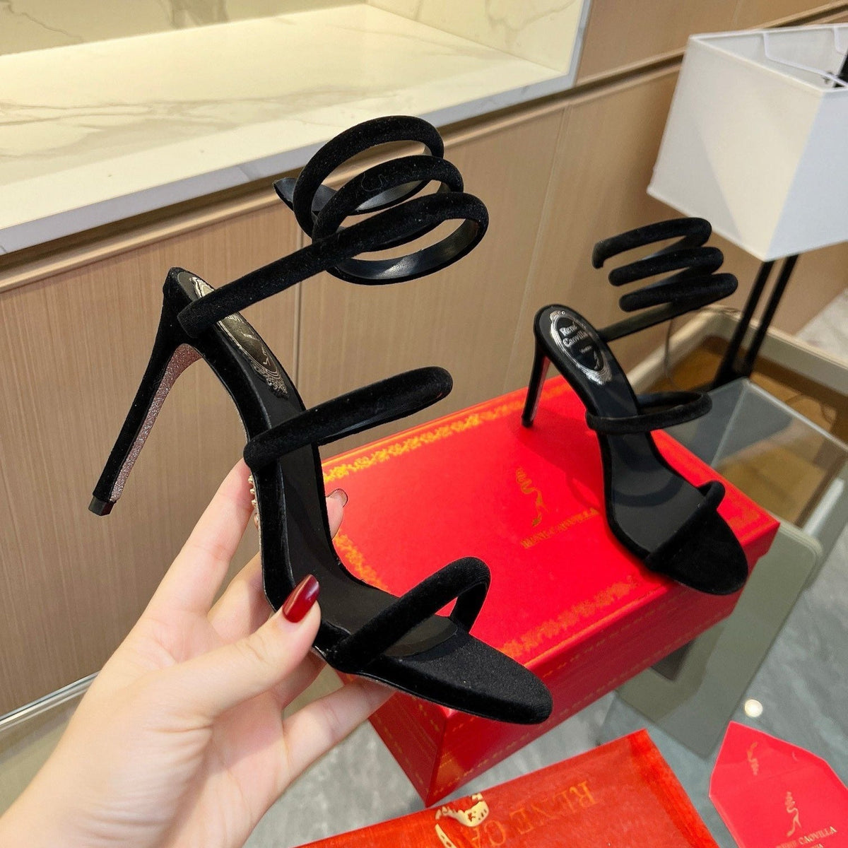 Sandalias de cristal con forma de serpiente de terciopelo