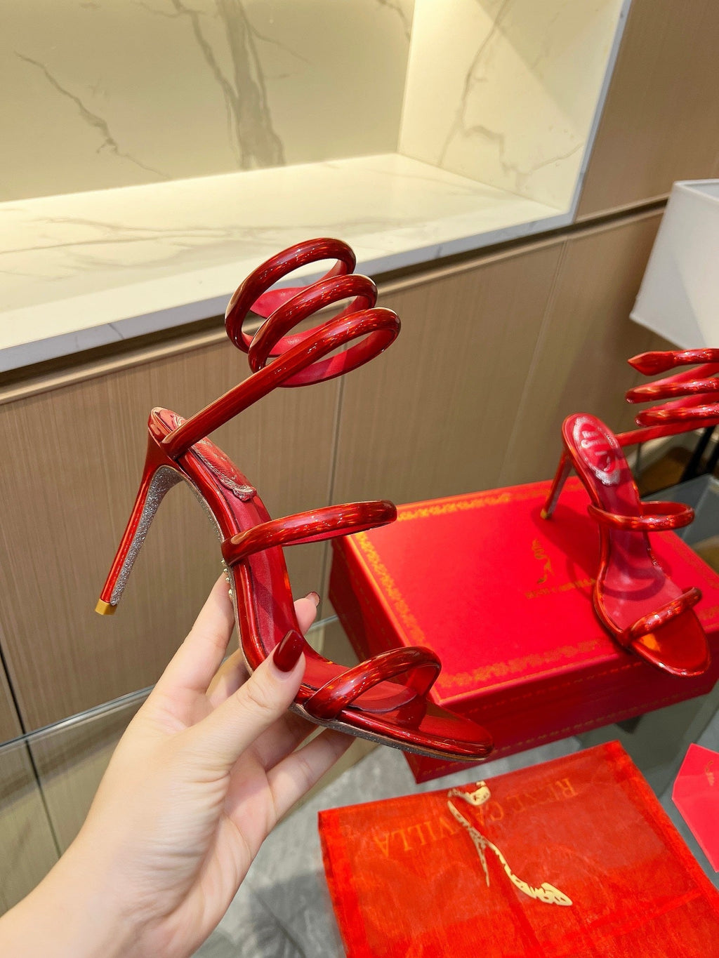 Sandalias de cristal de terciopelo con forma de serpiente