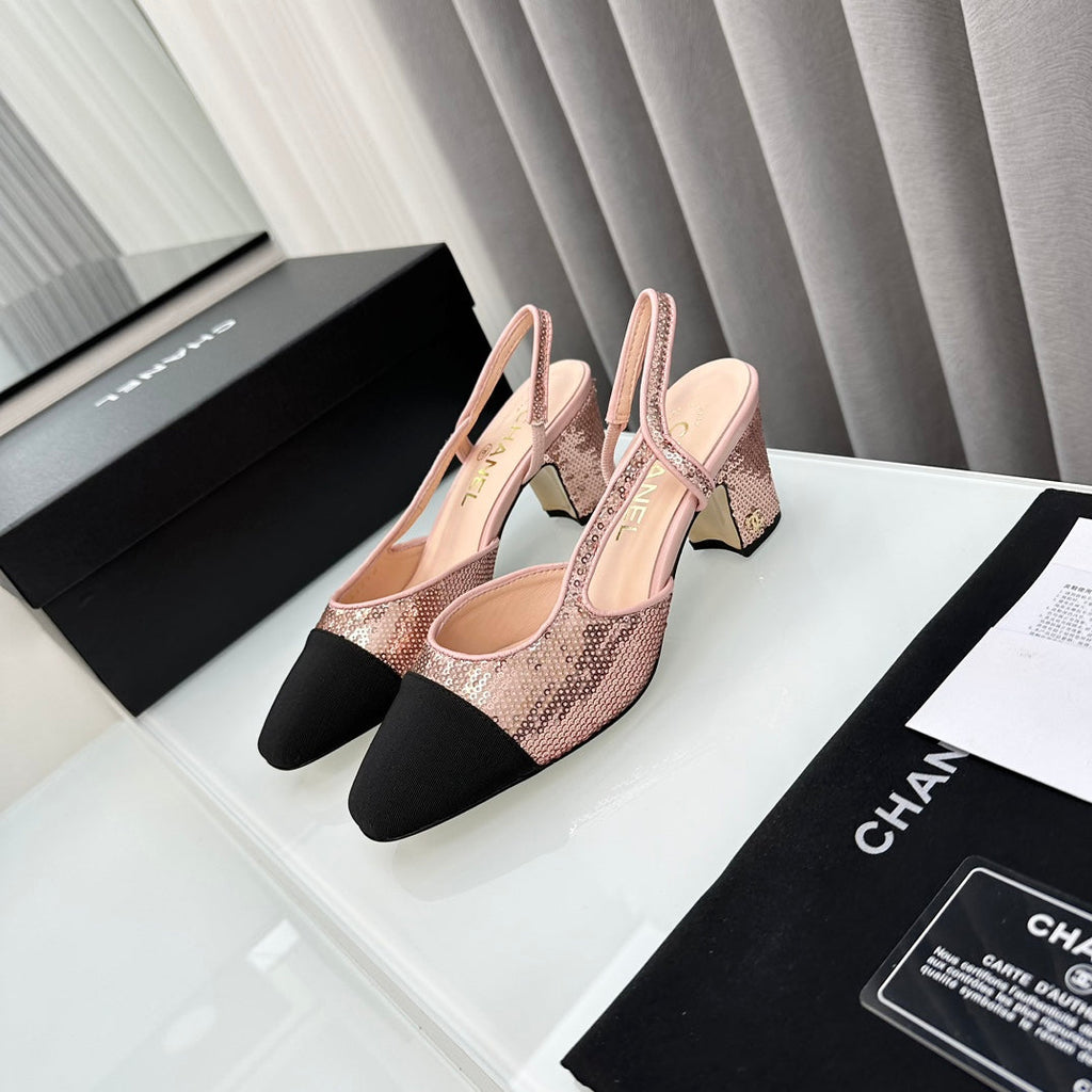 Zapatos de tacón con tira trasera bicolor
