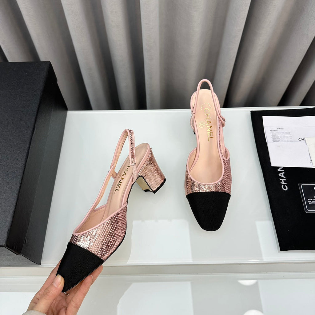 Zapatos de tacón con tira trasera bicolor