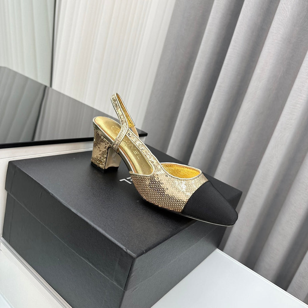 Zapatos de tacón con tira trasera bicolor