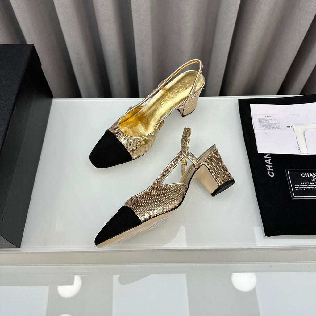 Zapatos de tacón con tira trasera bicolor