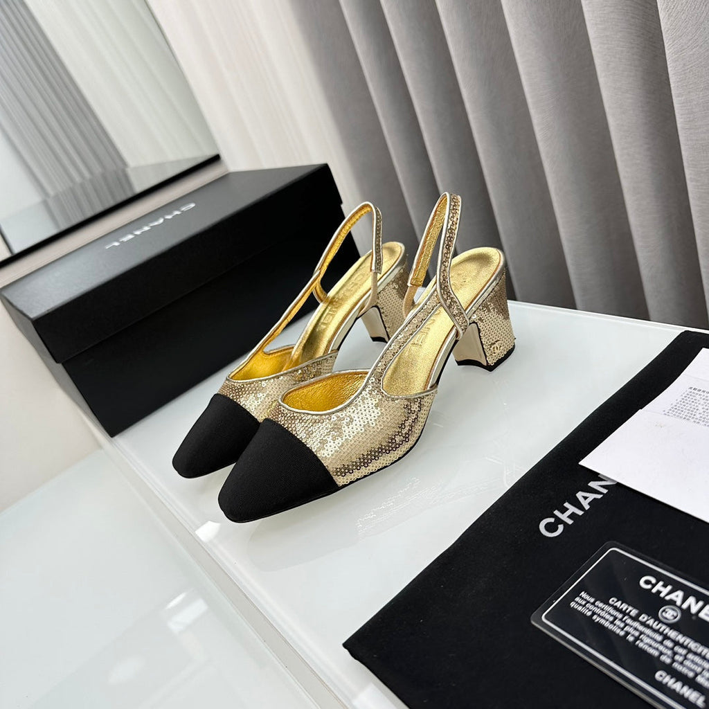 Zapatos de tacón con tira trasera bicolor