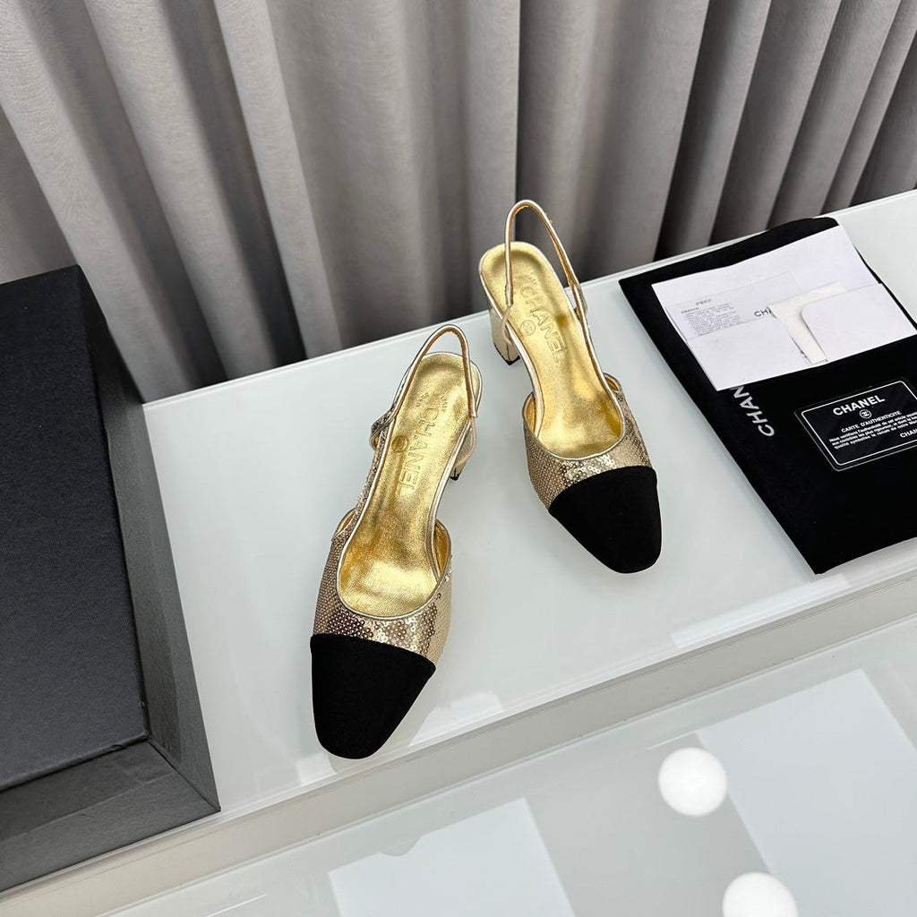 Zapatos de tacón con tira trasera bicolor
