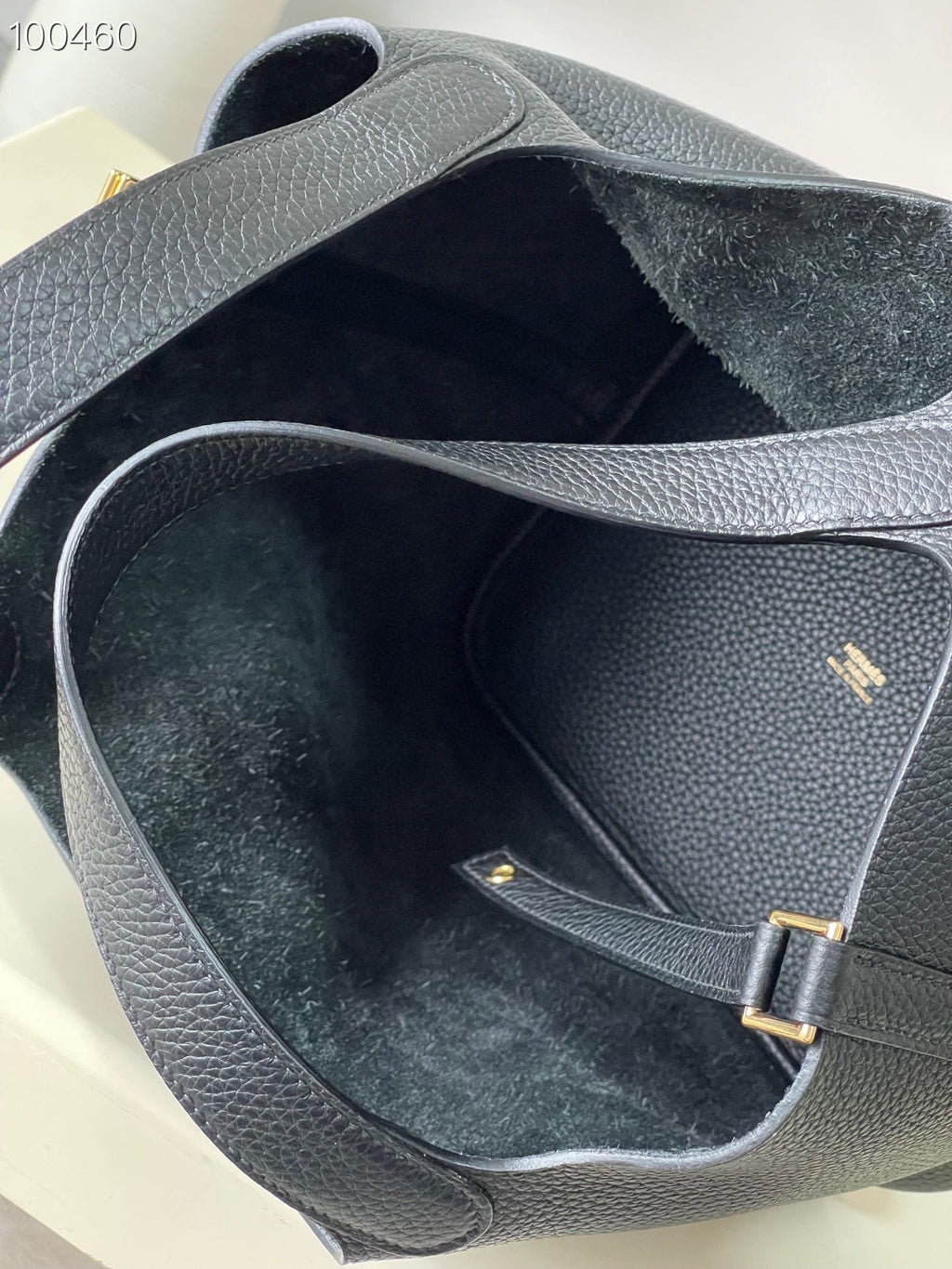 Bolso tipo cubo de cuero de 22 cm