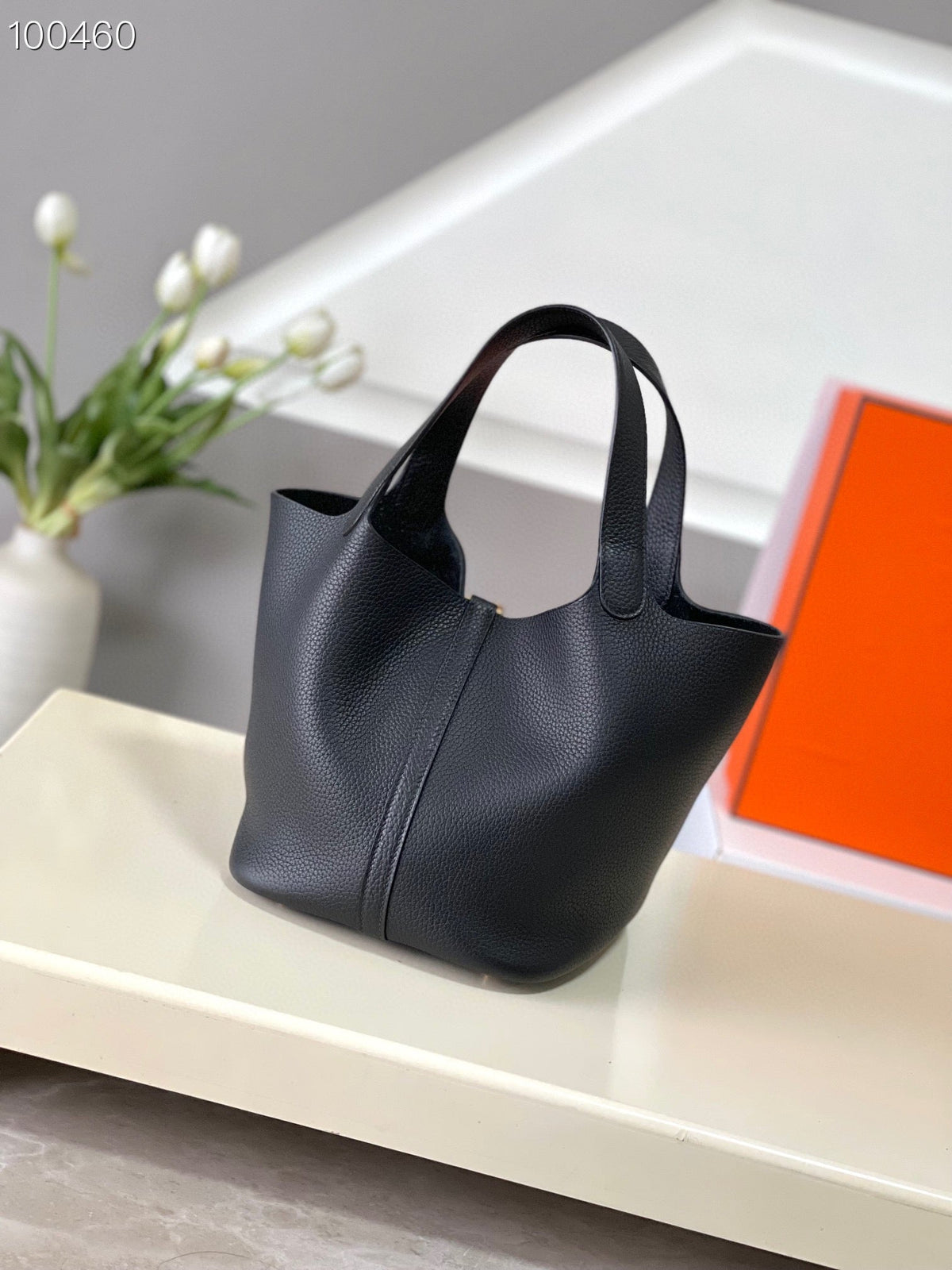 Bolso tipo cubo de cuero de 22 cm