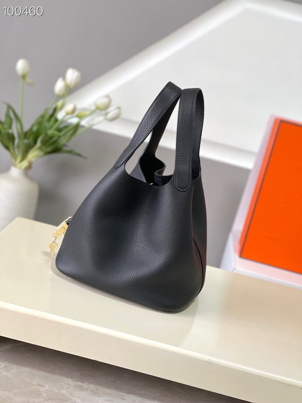 Bolso tipo cubo de cuero de 22 cm